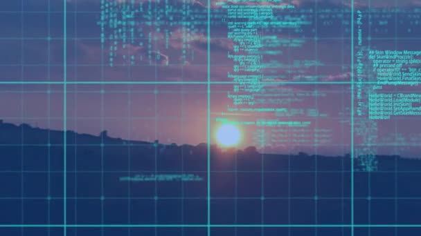 日没時の風景の上のデータ処理のアニメーション 世界的なネットワーク データ処理 テクノロジーの概念をデジタルで生成したビデオ — ストック動画