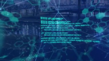 Şehir manzarası üzerindeki bağlantı ağının ve veri işleme ağının animasyonu. küresel iş ve dijital arayüz kavramı dijital olarak oluşturulmuş video.