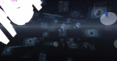 Siyah zemin üzerinde yüksek skorlu metin ve veri işleme animasyonu. Sosyal medya ve iletişim arayüzü kavramı dijital olarak oluşturulmuş video.