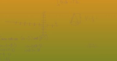 Yeşil arkaplanda matematiksel denklemlerin animasyonu. küresel bilim ve dijital arayüz kavramı dijital olarak oluşturulmuş video.