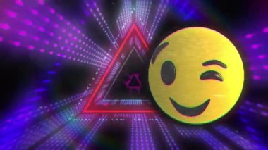 Dijital tünel üzerinde emoji simgesinin animasyonu. Sosyal medya ve iletişim arayüzü kavramı dijital olarak oluşturulmuş video.