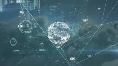 Dünya, gökyüzü ve bulutlardaki sayılarla bağlantı ağının animasyonu. küresel bağlantılar, ağlar ve dijital arayüz konsepti dijital olarak oluşturulmuş video.