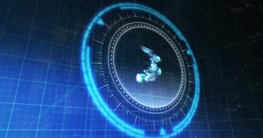 Mavi ve siyah dijital alan üzerinde dönen bir nft ile işlem çemberinin animasyonu. İletişim, ağ ve teknoloji konsepti dijital olarak oluşturulmuş video.