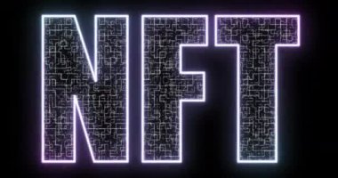 Siyah arkaplan üzerinde labirent olan nft metin canlandırması. küresel ağ, dijital kaynaklar, teknoloji ve dijital arayüz kavramı dijital olarak oluşturulmuş video.