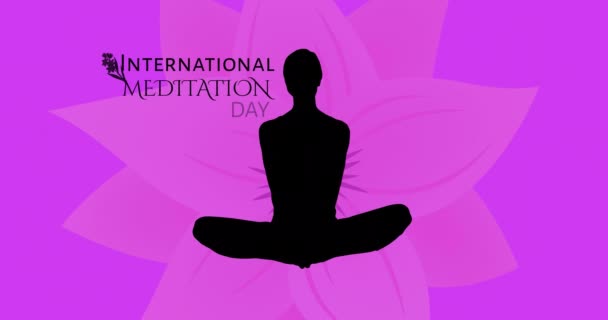 Animace Textu Mezinárodního Meditačního Dne Ženou Meditující Siluetou Purpurovém Pozadí — Stock video