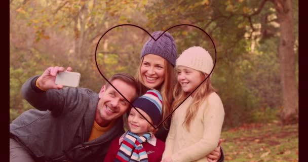 Neşeli Beyaz Bir Ailenin Açık Havada Selfie Çekmesi Üzerine Neon — Stok video