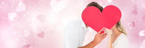 Bělošský Pár Drží Plakát Tvaru Srdce Proti Ikonám Srdce Kopíruje — Stock fotografie