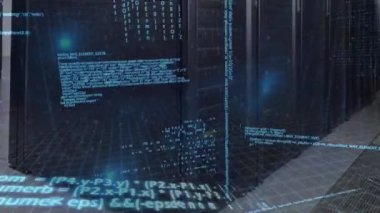 Bilgisayar sunucu odasına karşı veri işlemenin birleşik videosu. bilgisayar arayüzü ve veri depolama teknolojisi kavramı