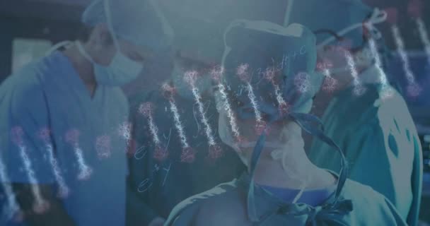 术中戴口罩在高加索男女外科医生上旋转Dna的动画效果 科学和技术概念数码录像 — 图库视频影像
