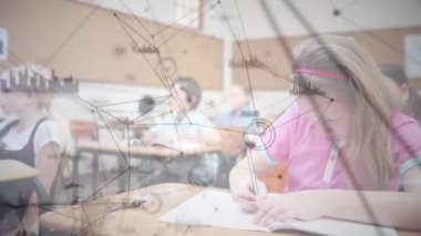 Liseli kız yazıları üzerinden bağlantı ağının animasyonu. küresel eğitim, teknoloji, veri işleme ve dijital olarak üretilen video konsepti.