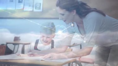 Bayan öğretmen ve kız öğrenci yazarları arasındaki bağlantı ağının animasyonu. küresel eğitim, teknoloji, veri işleme ve dijital olarak üretilen video konsepti.