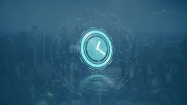 Saatin hareketli animasyonu, veriler ve istatistikler şehir manzarası üzerinde işliyor. küresel bağlantılar, dijital arayüz ve dijital olarak oluşturulmuş video işleme konsepti.