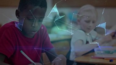 Okul çocuğu yazıları üzerinden bağlantı ağının animasyonu. küresel eğitim, dijital arayüz, teknoloji ve ağ konsepti dijital olarak oluşturulmuş video.