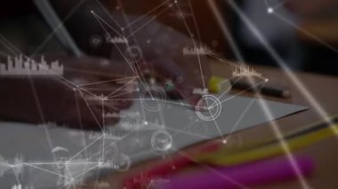 Okul çocuğu yazarlığı üzerinden bağlantı ağının animasyonu. küresel eğitim, dijital arayüz, teknoloji ve ağ konsepti dijital olarak oluşturulmuş video.