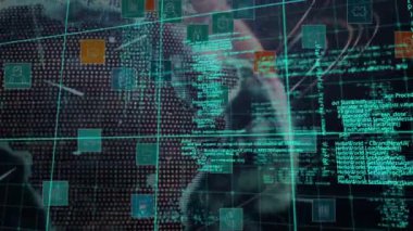 Veri işleme ve dönen dünya üzerindeki ışık izlerine karşı çoklu dijital simge. küresel ağ ve teknoloji kavramı