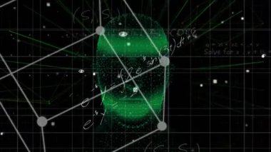 Siyah zemin üzerinde dijital kafa ve matematiksel denklemlerin animasyonu. küresel teknoloji ve dijital arayüz kavramı dijital olarak oluşturulmuş video.