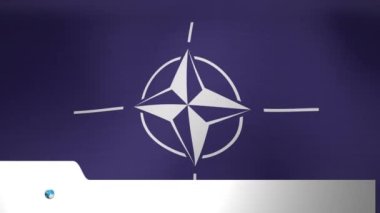 Nato bayrağı üzerinde küresel animasyon ve flaş haber. Ukrayna krizi, haber ve uluslararası politika kavramı dijital olarak oluşturulmuş video.