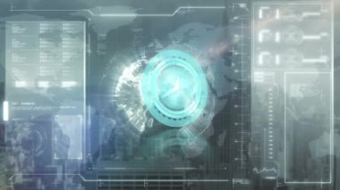 Şehrin üzerindeki dijital arayüzün üzerindeki saatin animasyonu. Bilim ve veri işleme kavramı dijital olarak oluşturulmuş video.