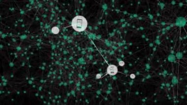 Siyah arkaplan üzerindeki simgelerle bağlantı ağının animasyonu. küresel ağ, bağlantılar ve teknoloji konsepti dijital olarak oluşturulmuş video.