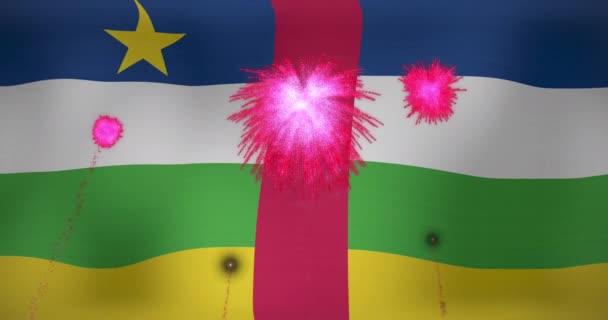 Animatie Van Vuurwerk Boven Vlag Van Centraal Afrika Republiek Vlaggen — Stockvideo