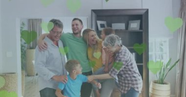 Mutlu beyaz aile yerine başarısız yeşil kalplerin animasyonu. Aile zamanı konsepti dijital olarak oluşturulmuş video.