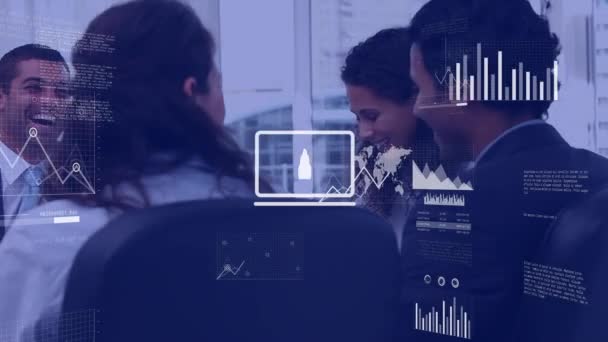 多様なビジネス層に対する金融データ処理のアニメーション ビジネス データ処理 デジタルインターフェースの概念がデジタルで生成されたビデオ — ストック動画