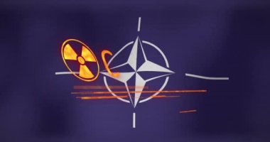NATO bayrağı üzerinde uyarı metninin ve sembolünün canlandırılması. Ukrayna krizi ve uluslararası politika kavramı dijital olarak oluşturuldu.