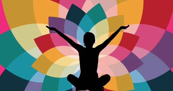 Compuesto Mujer Silueta Practicando Yoga Sobre Fondo Colorido Espacio Copia —  Fotos de Stock