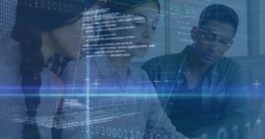 Finansal veri işleme ve borsa animasyonları ofisteki çeşitli iş adamları üzerinde. küresel iş, finans ve veri işleme kavramı dijital olarak oluşturulmuş video.