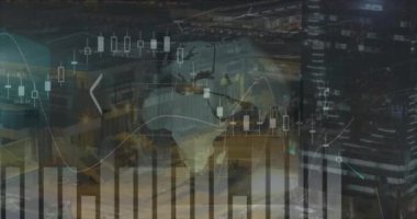 Şehir manzarası üzerinde veri işleme animasyonu. global spor, bağlantılar ve dijital arayüz konsepti dijital olarak oluşturulmuş video.