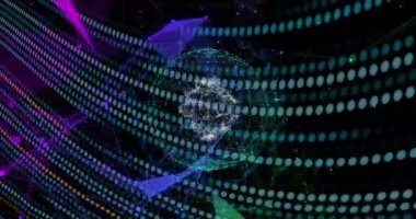 Siyah zemin üzerinde yeşil ve sarı çizgiler olan küre ve şekillerin animasyonu. renk, hareket, bağlantılar ve dijital arayüz konsepti dijital olarak oluşturulmuş video.