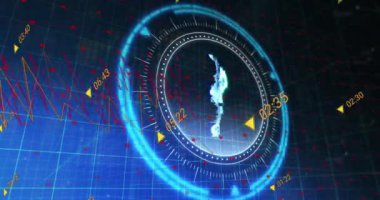 Finansal veri işleme üzerinde dönen güvenli kilit üzerinde Rus ruble sembolünün animasyonu. küresel finans, iş veri güvenliği ve arayüz teknolojisi konsepti dijital olarak oluşturulmuş video.