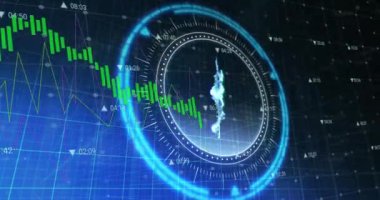 Bitcoin sembolünün finansal veri işleme üzerinde güvenli kilitlenme üzerine animasyonu. küresel finans, kripto para birimi ve iş güvenliği konsepti dijital olarak oluşturulmuş video.