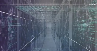 Sunucu odasında veri işleme animasyonu. küresel teknoloji ve dijital arayüz kavramı dijital olarak oluşturulmuş video.