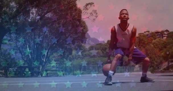 Star Icons Pattern Design African American Male Basketball Player Practicing — Video