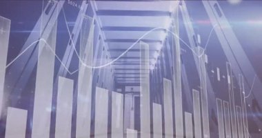 Sunucu odasında veri işleme animasyonu. küresel teknoloji ve dijital arayüz kavramı dijital olarak oluşturulmuş video.