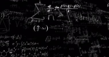 Matematiksel denklemlerin animasyonu ve kara arkaplan üzerinde veri işleme. eğitim ve dijital arayüz kavramı dijital olarak oluşturulmuş video.