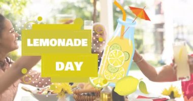 Beyaz bir ailenin limonata içmesi üzerine limonata günü mesajı ve limonata ikonu. limonata günü ve dijital olarak üretilen video konsepti.