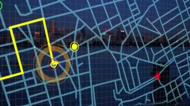 Arka planda gece şehir manzarasına karşı navigasyon haritası şeması. gps ve navigasyon kavramı