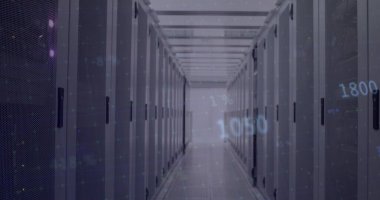 Bilgisayar sunucuları üzerinden çevrimiçi güvenlik simgeleriyle işlenen satırların resmi. küresel veri işleme ve dijital arayüz konsepti dijital olarak oluşturulmuş resim.