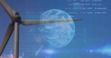 Rüzgâr türbini üzerinde grafik, küre ve veri işleme animasyonları. Çevre, sürdürülebilirlik, ekoloji, yenilenebilir enerji ve teknoloji konsepti dijital olarak oluşturulmuş video.