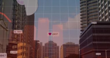 Finansal grafiklerin animasyonu, şehir manzarası üzerindeki sosyal medya tepkileri. küresel iş, ekonomi, oyunlar, iletişim ve finans kavramı dijital olarak oluşturulmuş video konsepti.