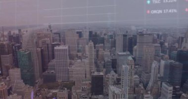 Şehirdeki finansal grafiklerin ve verilerin animasyonu. küresel iş, finans ve ekonomi kavramı dijital olarak üretilen video.