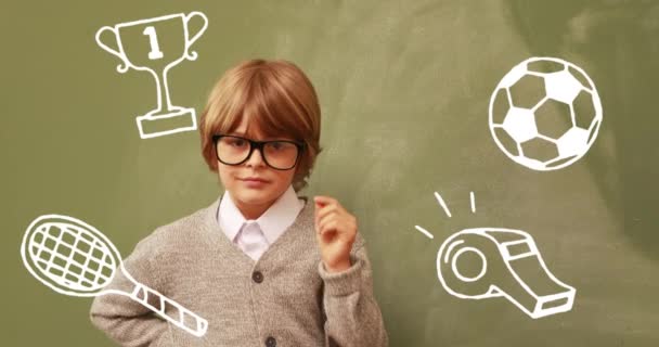 眼鏡の中に白人男の子の上に現れる輪郭学校のアイテムのアニメーション 学校教育や学習の概念をデジタルで生成し — ストック動画