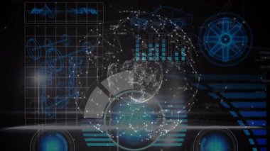 Siyah arkaplan üzerinde veri işleme animasyonu. küresel iş, finans, bağlantılar ve dijital arayüz konsepti dijital olarak oluşturulmuş video.