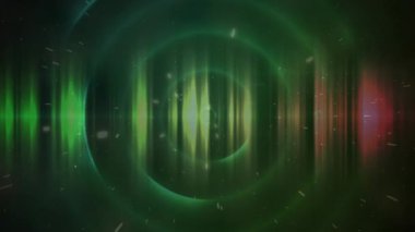 Yeşil ışıkların ve siyah arka planda dairelerin canlandırılması. renk, hareket ve dijital arayüz kavramı dijital olarak oluşturulmuş video.