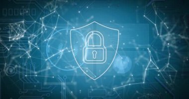 Mavi arka planda asma kilitli dijital kalkanın animasyonu. küresel internet güvenliği, veri işleme ve dijital arayüz kavramı dijital olarak oluşturulmuş video.