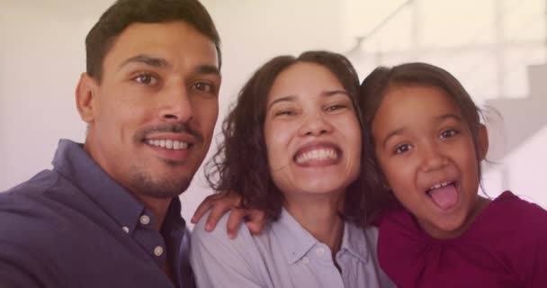 Animation Bokeh Happy Biracial Family Making Funny Faces Family Relationship — Video Stock