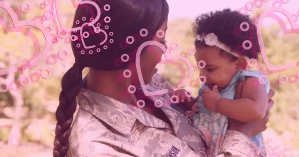 Animation Hearts Happy African American Soldier Mother Hugging Daughter Usa — Vídeos de Stock