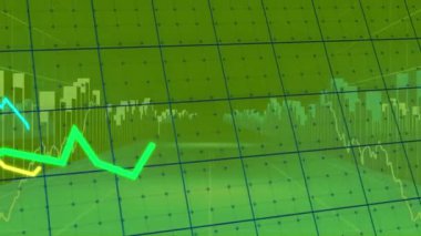 Yeşil arkaplanda veri işleme animasyonu. küresel teknoloji, bağlantılar ve dijital arayüz konsepti dijital olarak oluşturulmuş video.